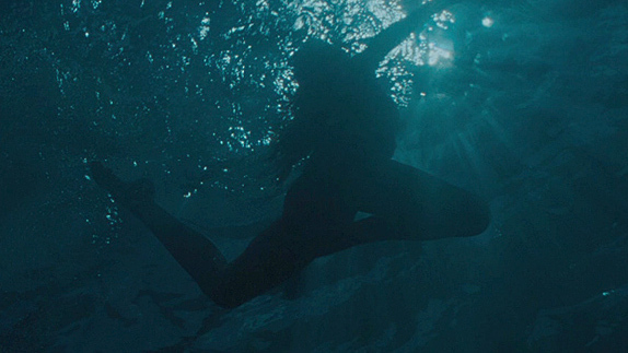 Hottest Cate Blanchett Scene in The Curious Case of Benjamin Button. Sexy, Body Double, swimming, underwater. 686618