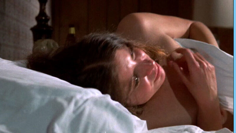 Elayne Heilveil Nude as Rosamond McClintock. Breasts, bed, brunette. 543764