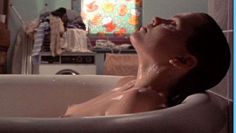 Ione Skye Naked as Rachel Noyce. Breasts, bathtub, hard nipples. 552561