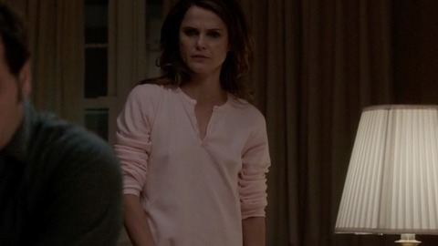 Keri Russell in The Americans (2013-2018) Sexy Bedroom Brunette 759090