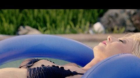 Tara Reid in Charlie's Farm (2014) Bikini Sexy Bikini Black Bikini 777728