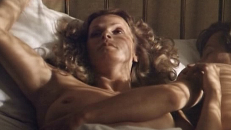 Nudes of Carla Richter from Ritratto di borghesia in nero. Breasts, brunette, couple. 589026