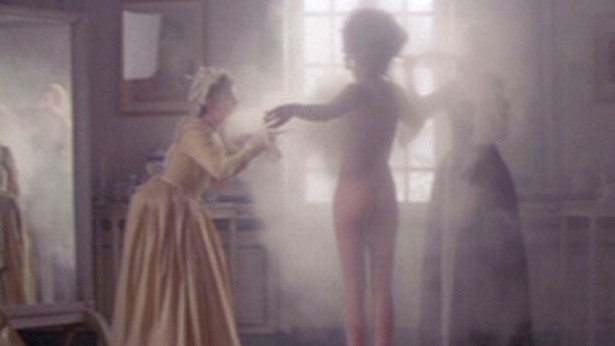 Fanny Ardant Nude in Ridicule. Butt, back exposed, nude. 542512