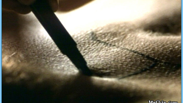 Samantha Morton Naked as Iris Kelly. Bush, close-up, drawing on body. 559365