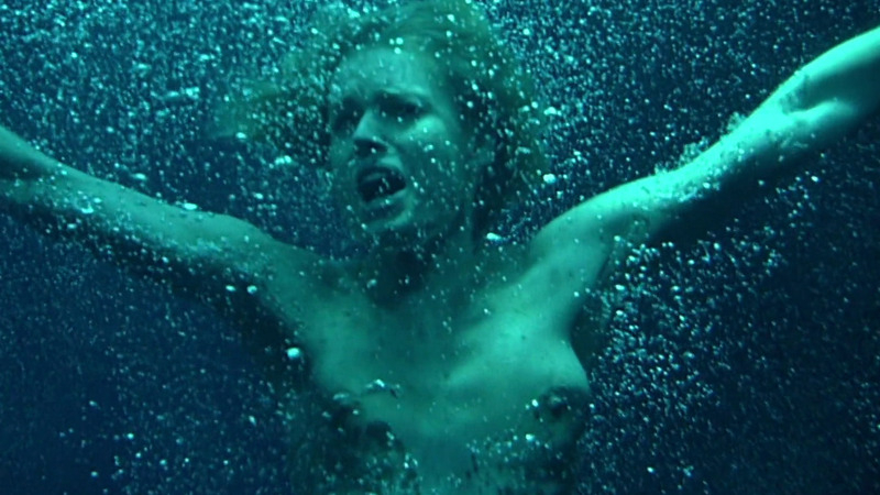 Rebecca Romijn Naked in Femme Fatale. Breasts, nude, underwater. 808735