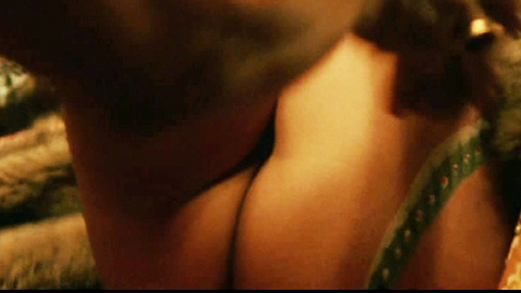 Rosario Dawson in Alexander (2004) Butt Butt Laying On Bed 724248