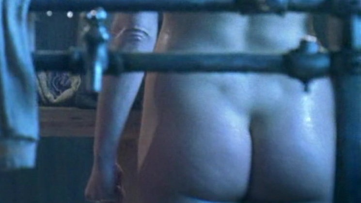 Nudes of Lucy Burns from Iron Jawed Angels. Butt, big butt, brunette. 615006