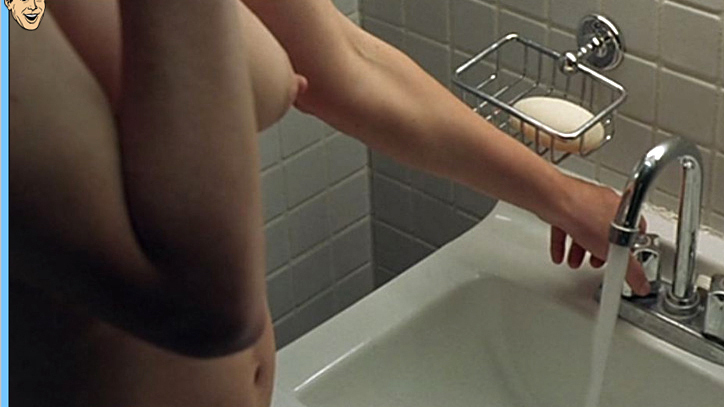 Alice Bradley from La turbulence des fluides Naked. Breasts, bathroom, close-up. 584549