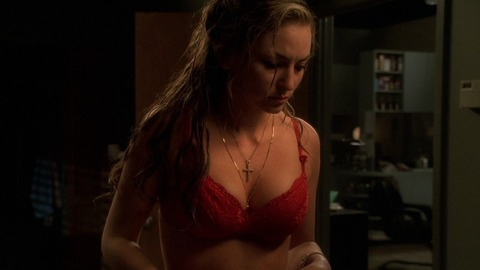 Drea de Matteo in The Sopranos (1999-2007) Underwear Brunette Cleavage 750505