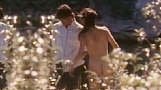 Wendy Crewson Nude as Sophie Ware. Butt, back exposed, breasts. 586832