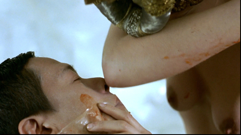 Laetitia Casta Naked in Face. Breasts, big areolas, blood. 725029