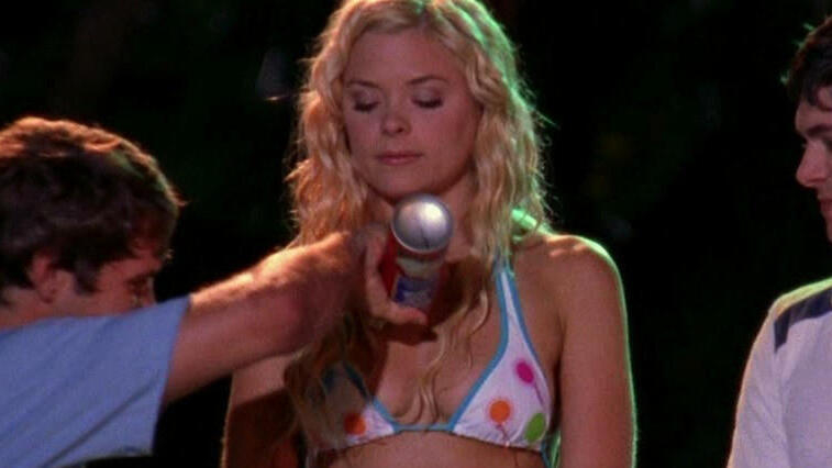 Sexiest Scenes of Mary-Sue from The O.C.. Bikini, SFW, blonde. 659795