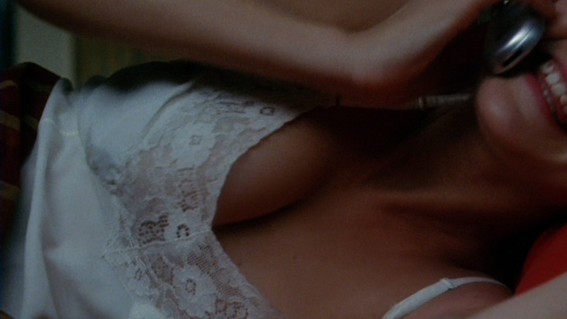 Hottest Kirsten Dunst Scene in Elizabethtown. Sexy, cleavage, laying down. 625406