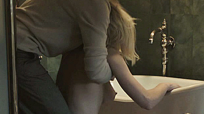 Kirsten Dunst Nude as Justine. Breasts, bathtub, blonde. 708896