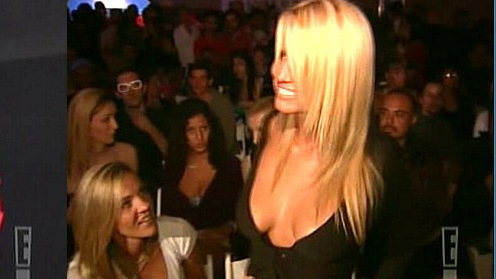 Hottest Jessica Simpson Scene in Celebrities Uncensored. Sexy, SFW, being photographed. 660752