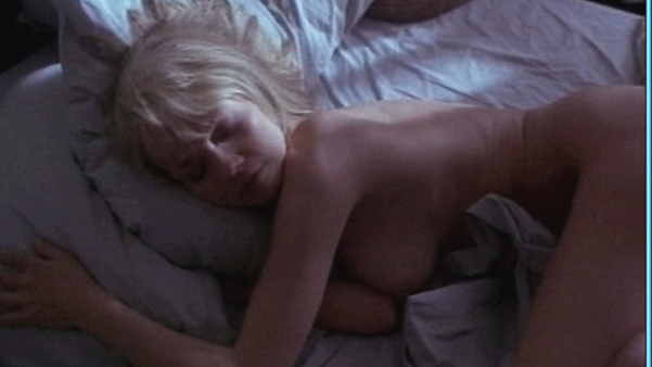 Kelli Maroney Nude in Face Down. Breasts, blonde, in bed. 562696