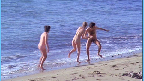 Dalila Di Lazzaro in L' Italia s'è rotta (1976) Butt Back Exposed Beach 587796