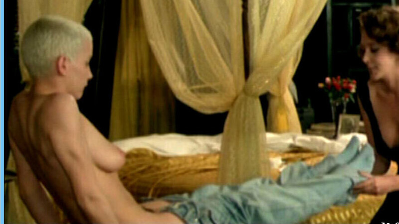 Annie Belle Naked in Black Emmanuelle, White Emmanuelle. Breasts, Bush, bleached hair, blonde. 565417