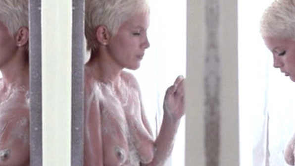 Annie Belle Naked in La fine dell'innocenza. Breasts, blonde, nude. 605101