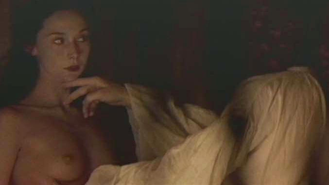 Claire Keim Naked in Le roi danse. Breasts, brunette, collage. 613783