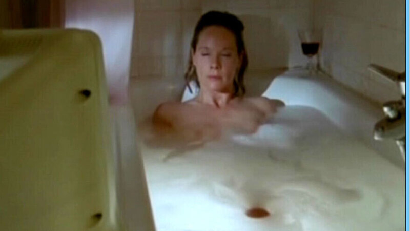 Ann-Kathrin Kramer Nude as Tana Fechner. Breasts, bubble bath, nude. 606296