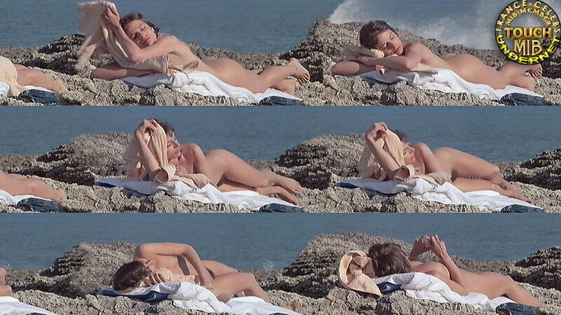 Isabelle from Widow's Walk Naked. Breasts, Butt, Bush, beach, brunette. 567155