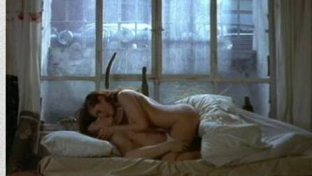 Nadja Uhl Nude in Zerrissene Herzen. Breasts, bathtub, brunette. 567160
