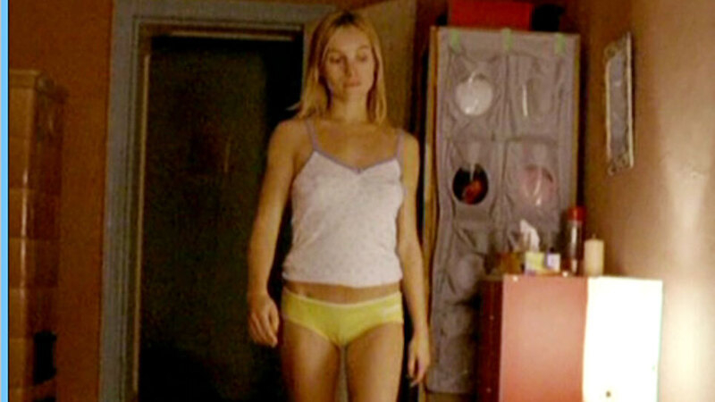 Hottest Nadja Uhl Scene in Sommer vorm Balkon. Thong, Underwear, camel toe, pokies. 630284
