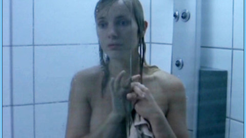 Sexiest Nadja Uhl Scene in Dornröschen erwacht. Sexy, brunette, shower. 631087