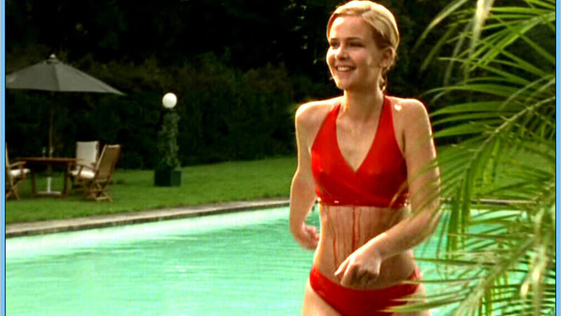 Sexiest Denise Zich Scene in Liebe, Lügen, Leidenschaften. Bikini, dye running, poolside. 659551