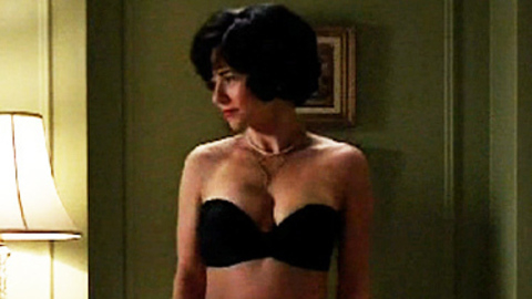 Linda Cardellini in Mad Men (2007-2015) Underwear Black Bra Black Hair 725371