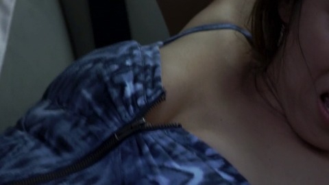 Linda Cardellini in Bloodline (2015-2016) Sexy Blue Shirt Brunette 760374