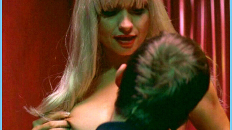 Nudes of Mutter from Der Alte Affe Angst. Breasts, bleached hair, blonde. 605508