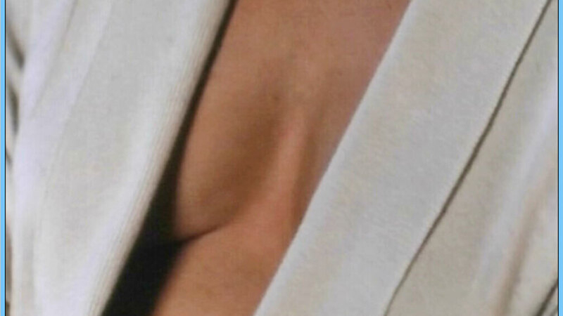 Hottest Nathalie Baye Scene in La machine. Sexy, breast close-up, cleavage. 568718