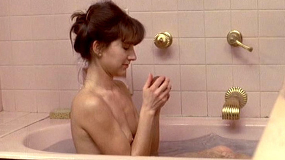 Laurence Cuers from Une semaine de vacances Naked. Breasts, brunette, in bathtub. 605291