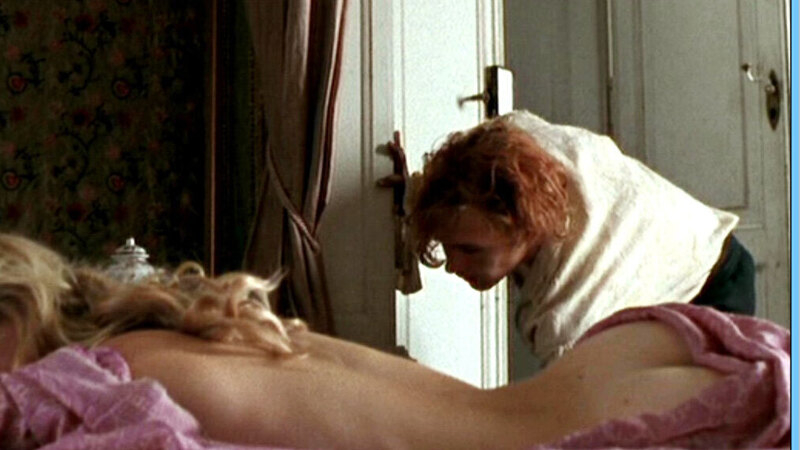 Nudes of Katharina Baumann from Schiller. Butt, blonde, laying in bed. 620910