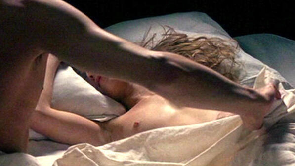 Florence Darel Naked in À la mode. Breasts, brunette, couple in bed. 568333
