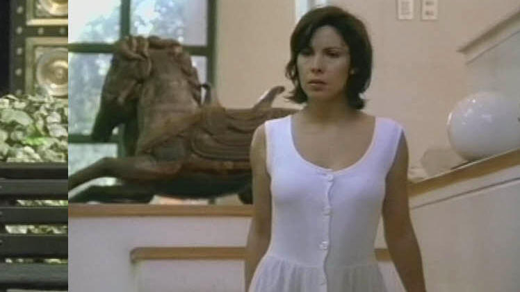 Valentina Vargas Nude in Southern Cross. Breasts, brunette, couple. 614374