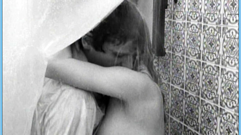 Nudes of Laura from 48 Stunden bis Acapulco. Breasts, black and white, couple. 621492