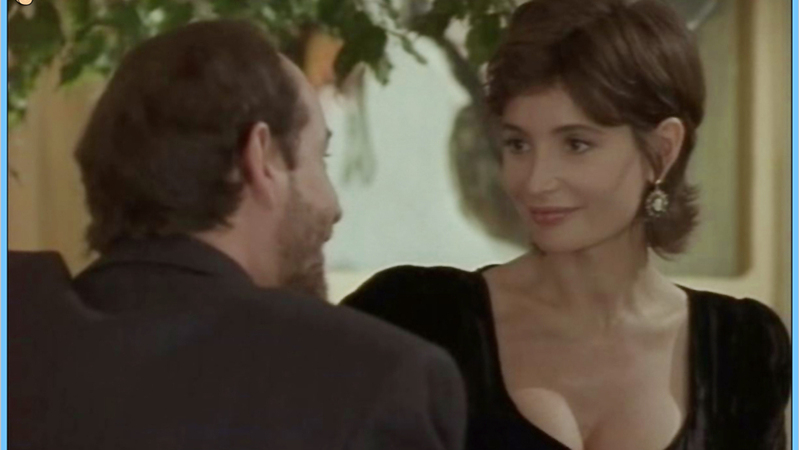 L' impossible Monsieur Papa's Sexiest Scenes with Evelyne Bouix. Sexy, SFW, black top. 568992