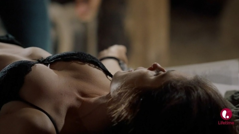 Hottest Shiri Appleby Scene in UnREAL. Underwear, SFW, black bra. 767252