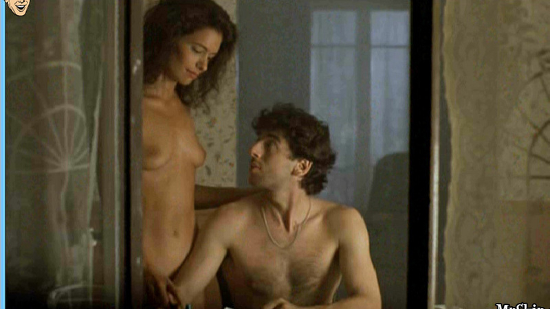 Claire from Profil bas Naked. Breasts, brunette, couple. 569423