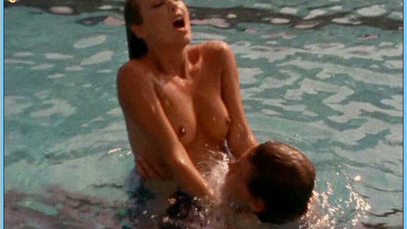 Anna Maria Rizzoli Naked in L' insegnante al mare con tutta la classe. Breasts, hard nipples, nude. 569527