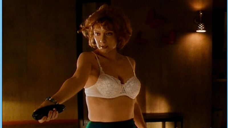 Breakfast of Champions's Sexiest Scenes with Glenne Headly. Underwear, SFW, brunette. 569562