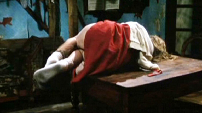 Sexiest Claire Scenes. Sexy, blonde, lying on side. 598816