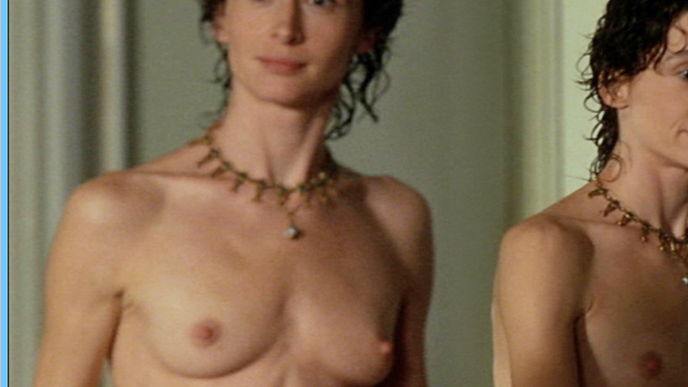 Nudes of Martine from Une journée de merde!. Breasts, brunette, hard nipples. 579642