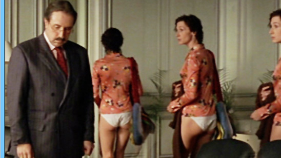 Sexiest Scenes of Martine from Une journée de merde!. Underwear, brunette, short hair. 579641