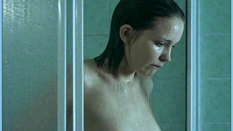 Laura Tonke Naked in Der Mörder meiner Mutter. Breasts, nude, shower. 601183