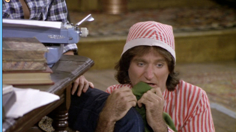 Sexiest Pam Dawber Scene in Mork & Mindy. Sexy, SFW, cleavage. 656203