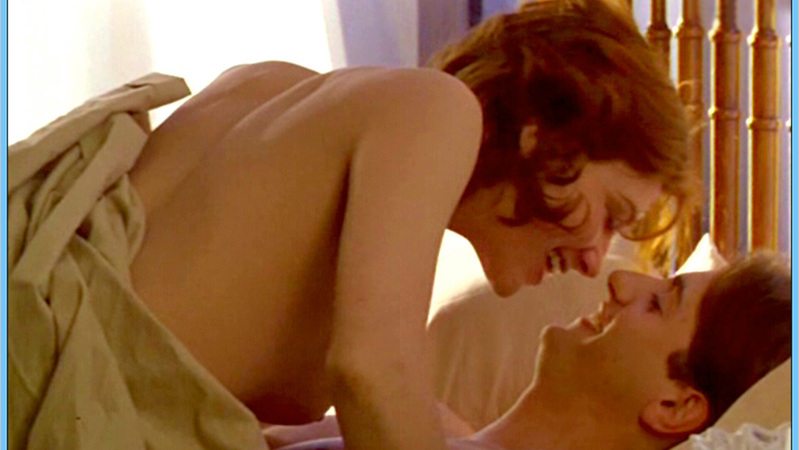 Florence Pernel Naked as Bobi. Breasts, couple in bed, kissing. 559047